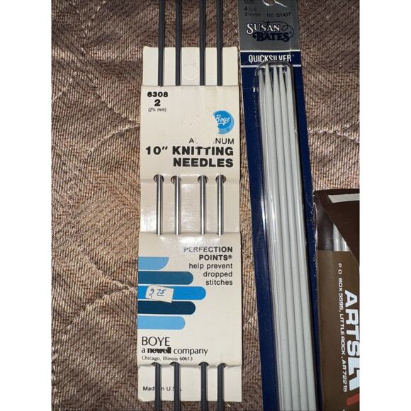 Knitting Needles Lot Different Colors And Sizes 2 4 5 6 Plastic Metal Most New - Picture 9 of 10